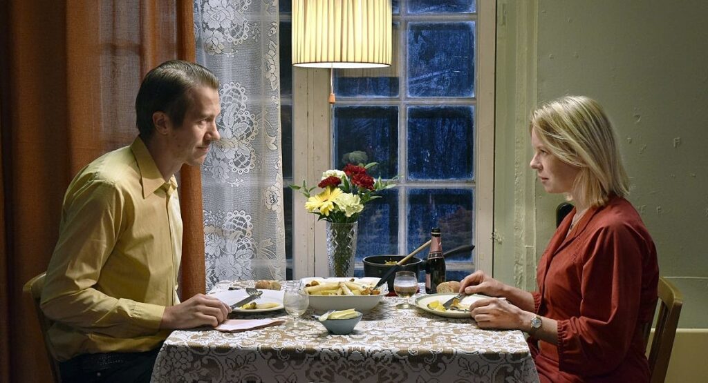 Kiemelt kép a Hulló levelek // Barlang kertmozi című eseményhez